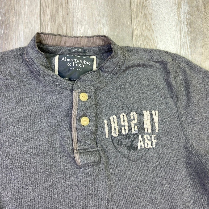 Abercrombie & Fitch Shirt Mens XL Gray Muscle Henley Short Sleeve Men VINTAGE * - Image 2 of 4