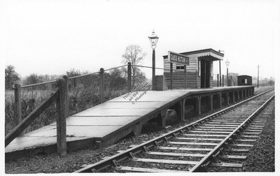 CASSINGTON HALT Train Station (Oxfordshire) GWR Railway Photograph #645