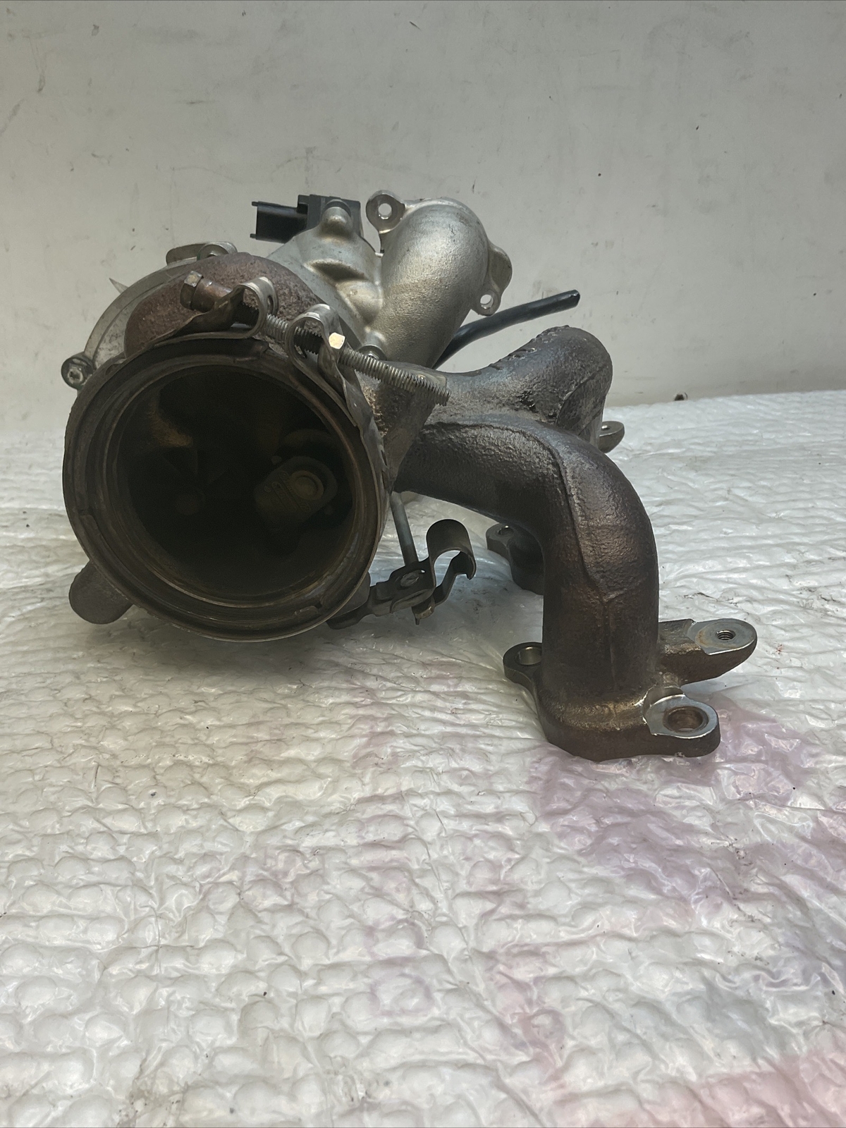 14-20 MASERATI GHIBLI 3.0L LEFT DRIVER TURBOCHARGER MANIFOLD OEM 36k Miles Only