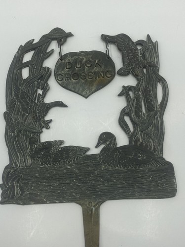 Duck Crossing Cast Iron Garden Sign Stake Plaque Vtg 12” Art Taiwan ROC - Picture 4 of 8
