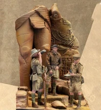 1:35 Resin Model 3 People and Scene White Model Hands-on New Static Model