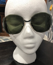Women's Vintage Sunglasses-RARE-SHIPS SAME BUSINESS DAY