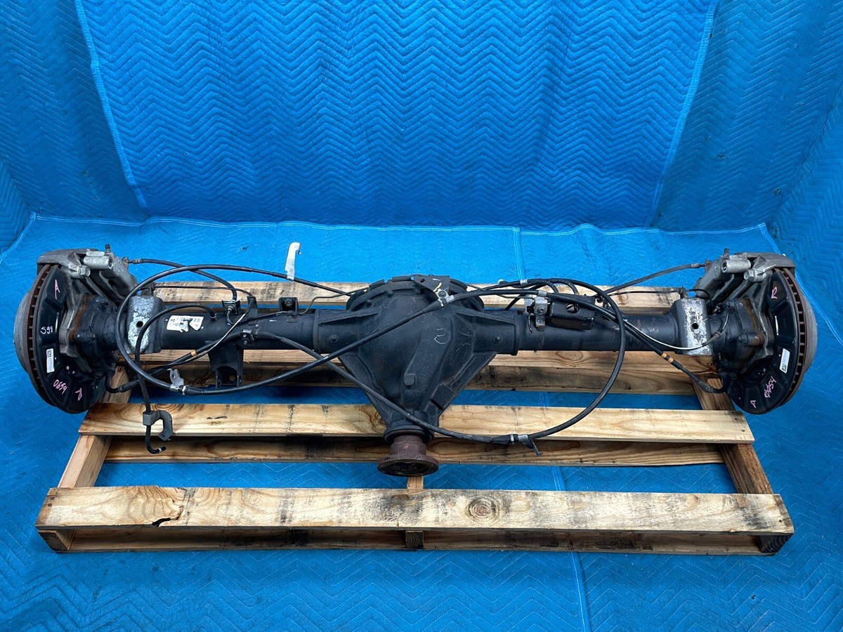 Nissan Titan XD 5.0L Diesel 4WD Rear Axle Differential Carrier