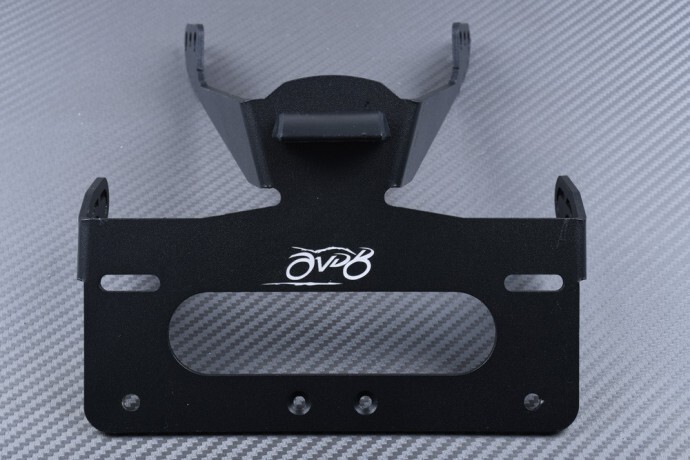 Support de plaque MT09 inclinable et robuste pour un passage de roue épuré