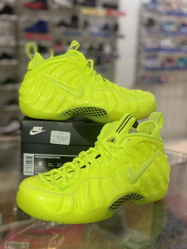 volt foamposite 2014