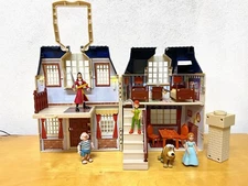 Peter Pan Wendy Dollhouse Mansion 5 Figures Disney Heroes Famosa 2005 RARE