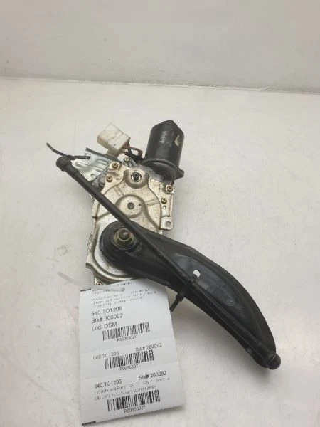 2006 TOYOTA SIENNA XLE POWER LIFTGATE PULL DOWN MOTOR  - Image 3 of 4