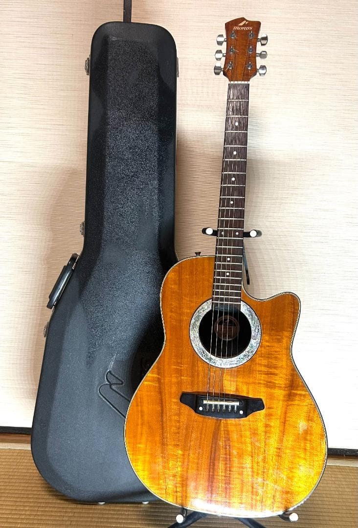 Morris Tornado Wt-808 Guitar With Hard Case Safe delivery from