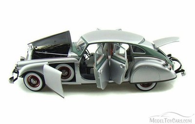 1933 Pierce-Arrow Silver Arrow Silver Signature Models 18136 1/18