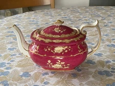 Spode Copeland Tiffany 1800 - 1820 Teapot Red Gold Cream