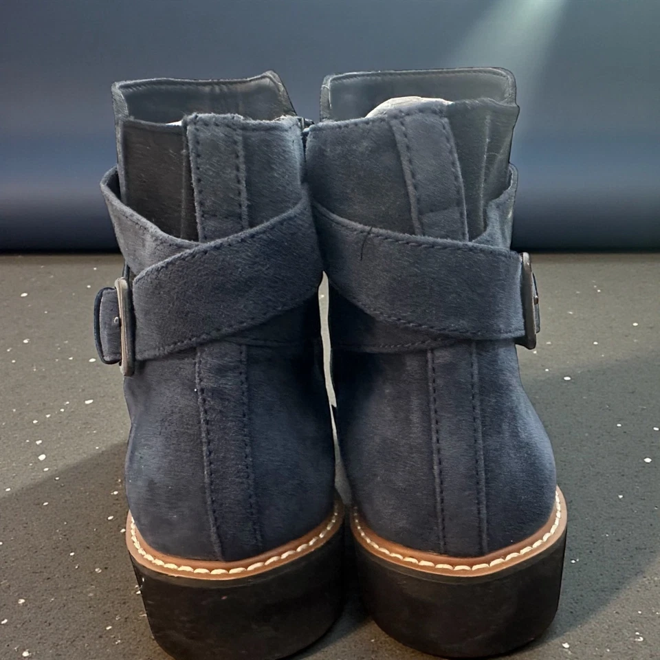 Naturalizer Mujer Aster Boot 9 Ancho Azul Marino Usado - Usado en Excelente Condición Foto 2 de 4