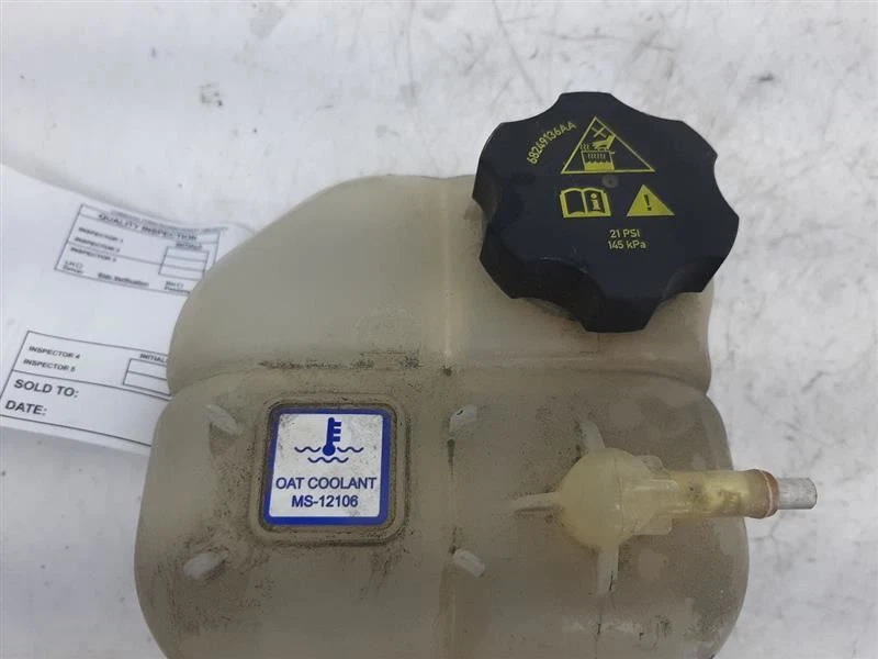 Резервуар охлаждающей жидкости 14-18 JEEP CHEROKEE 68102155AD - Изображение 4 из 4