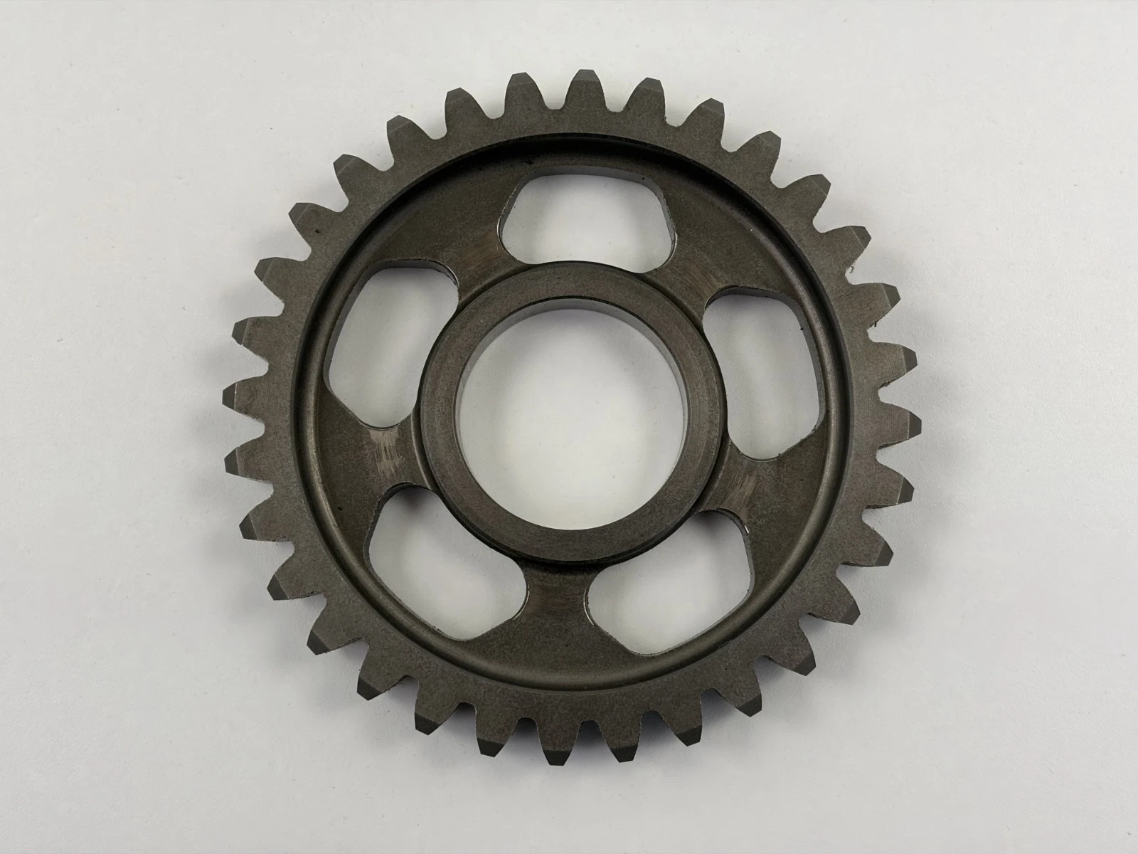 GEAR, 1ST DRIVEN (NT:32)