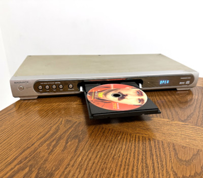 Magnavox (Phillips) MDV-456/17 Progressive Scan DVD/CD player w/ (15) DVD movies