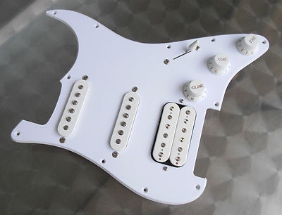 Fender Squier Vintage Stratocaster Fat Pickguard + Pickups kpl.gelötet