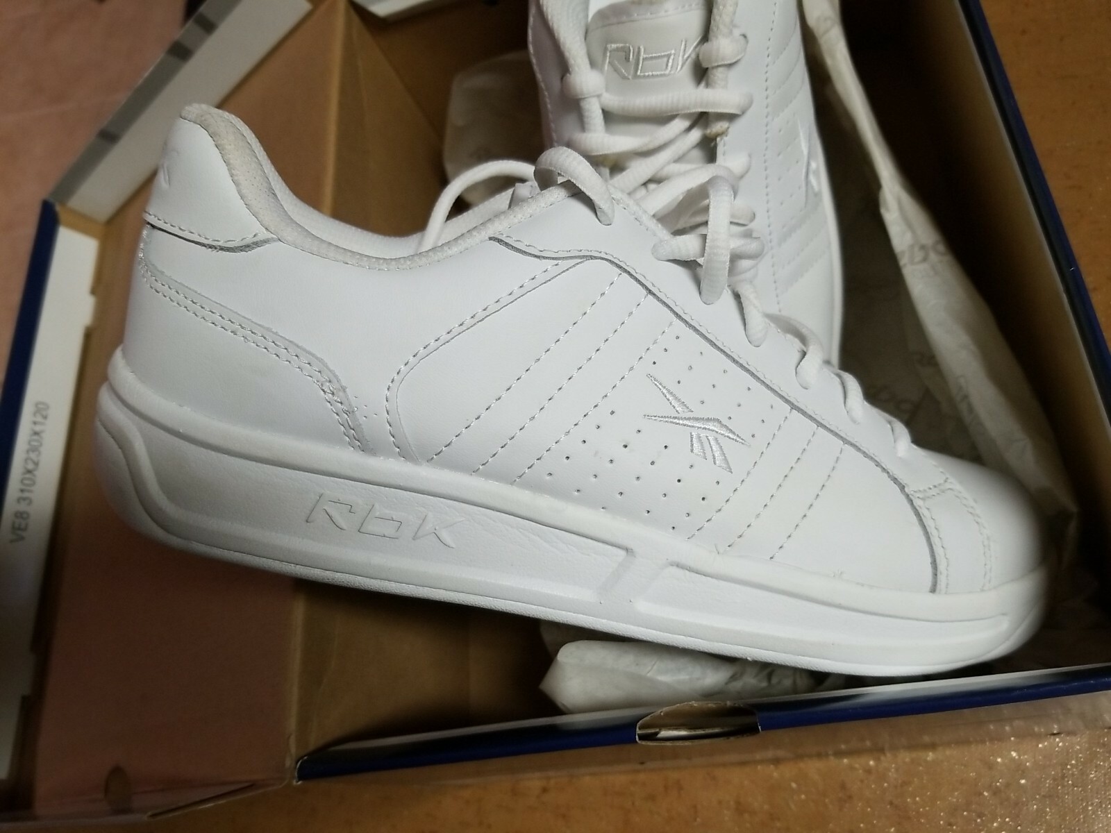 reebok workout low white