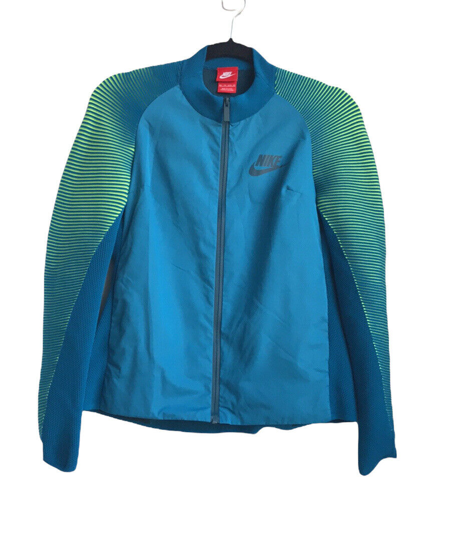 Nike Sportswear Dynamic Reveal Jacket