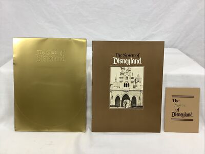 Vintage 1985 The Spirit Of Disneyland Cast Members Book & Program tn201
