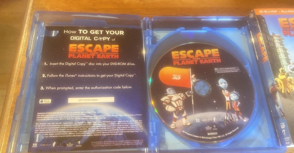 ESCAPE FROM PLANET EARTH 3-D Family Fun Children's Animation Cartoon Aliens - Image 2 of 3