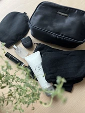 Qatar Airways Amenity and Pajamas