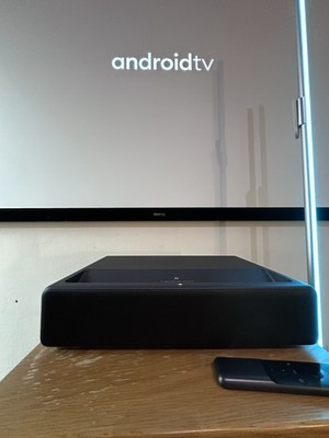 Xiaomi Mi 4K Laser Projektor UST   150 Zoll    OVP   Android TV   4K HDR10  