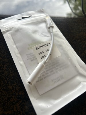 Apple MMX62FE/A Lightning to 3.5mm Headphone Jack Adapter