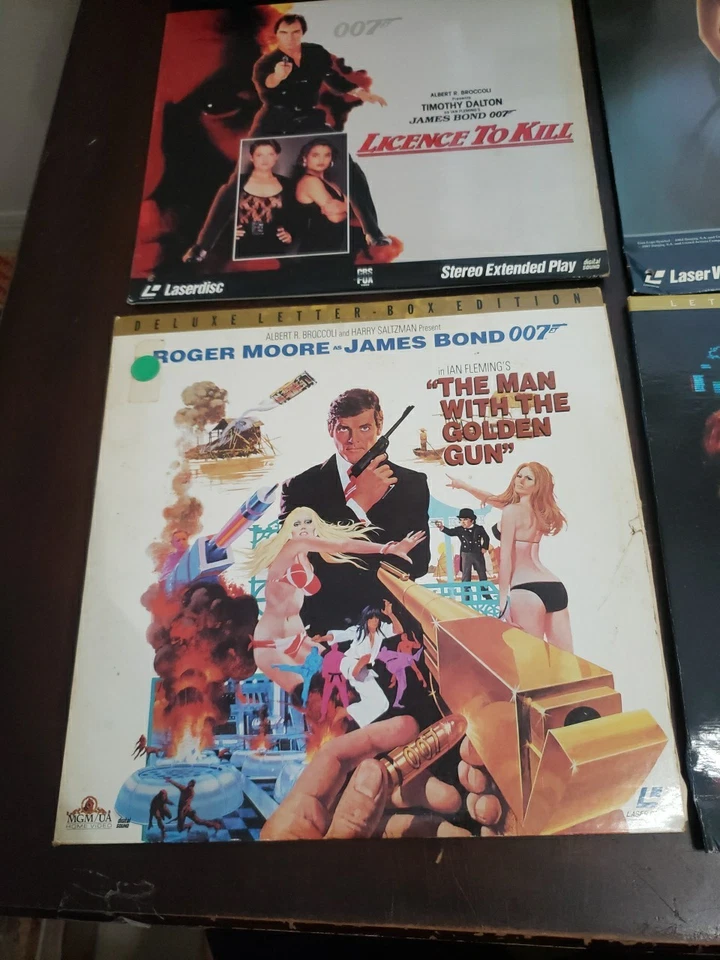 Lot of 4 James Bond Laserdiscs 007 Golden Gun GoldenEye License to Kill Y5 — 第 4/4 张图片