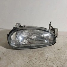 Feu avant (phare) Mazda 121