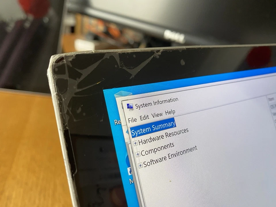 Microsoft Surface Pro 4 256Gb - Image 3 of 3