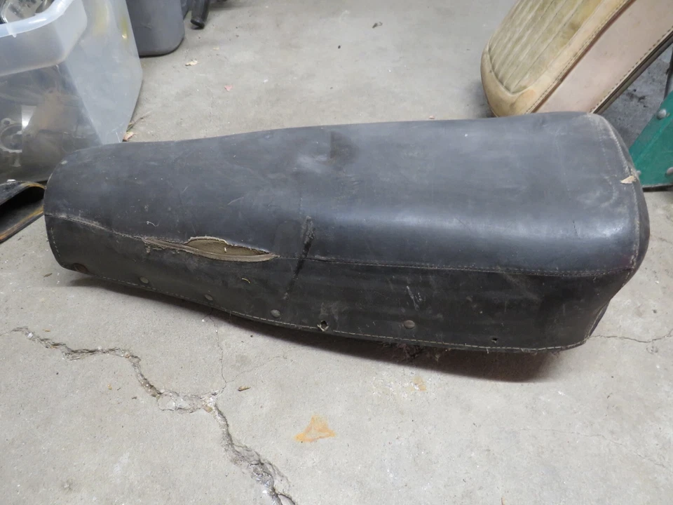 Ducati Bronco 125 ? factory seat Giuliari - 1960s vintage good condition - Изображение 2 из 4