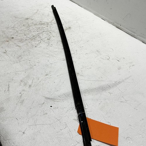 12-2018 VOLKSWAGEN PASSAT S REAR LEFT SIDE DOOR CHROME WINDOW UPPER MOLDING OEM - Picture 10 of 10