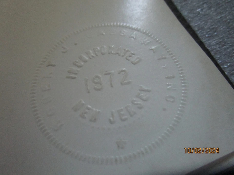 1929 FORD MODEL A-LARGE SIZE DEALER ALBUM-COUPE- SEDAN-PICKUP TRUCK - Image 4 of 4