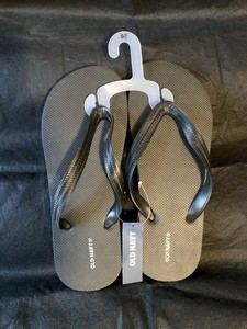 mens navy flip flops