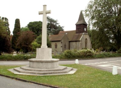 Foto 6x4 Andreaskirche und Kriegerdenkmal in Little Berkhamsted Eppi um 2009