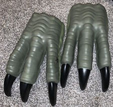 JURASSIC PARK DINOSAUR CLAW HANDS GLOVES DRESS UP HALLOWEEN COSTUME ACCESSORY