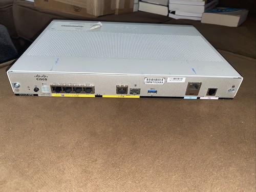 CISCO SYSTEMS C1117-4P ISR Integrated Services Router without Power Adaptor - Picture 5 of 7