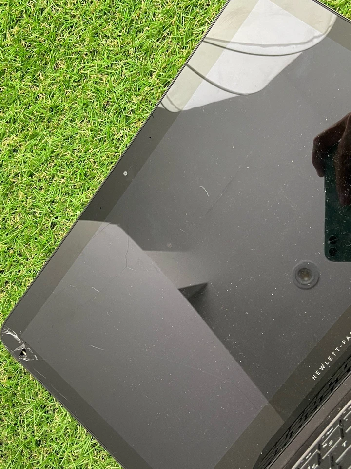 HP Spectre 13.3 Laptop Laptop Faulty - Image 3 of 4