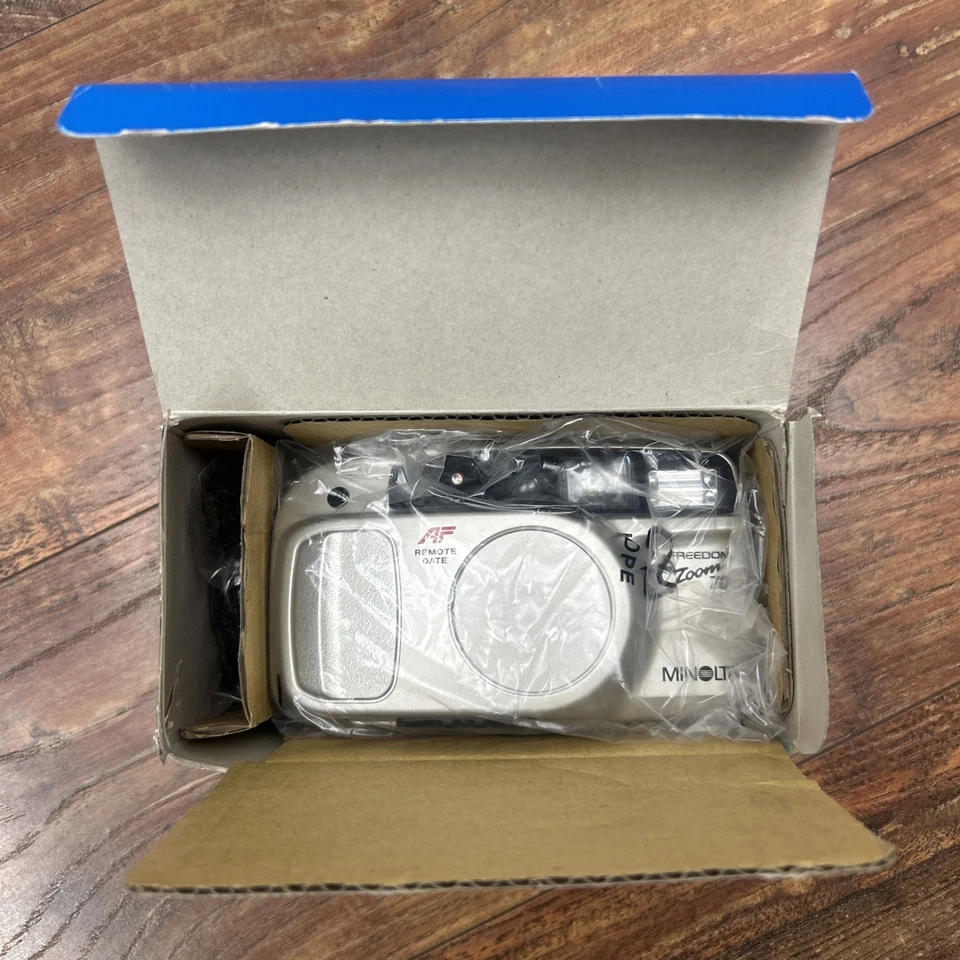 NEW Minolta Freedom Zoom 70 Date 35mm Point and Shoot 35-70mm Lens OPEN BOX-RARE - Image 3 of 4