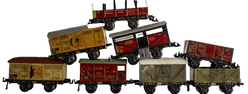 1920's LOT of 8 Bing 0-gauge tin lithographed Freight Stock - Image 2 of 4