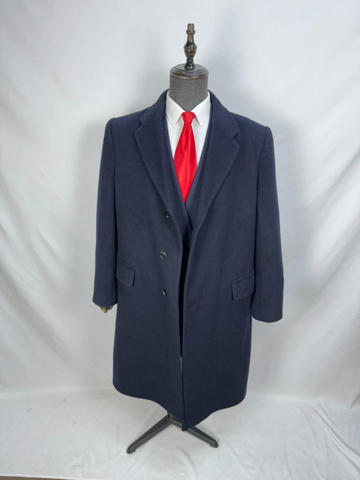 Vintage Men's Coat Cashmere wool navy blue Classic Overcoat US Size 44R 46R - Image 2 of 4