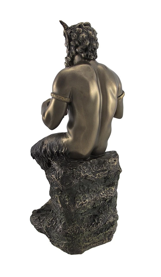 Acabado Bronceado Sartén Tocando Flauta Estatua Mitología Griega Fauno Foto 4 de 4