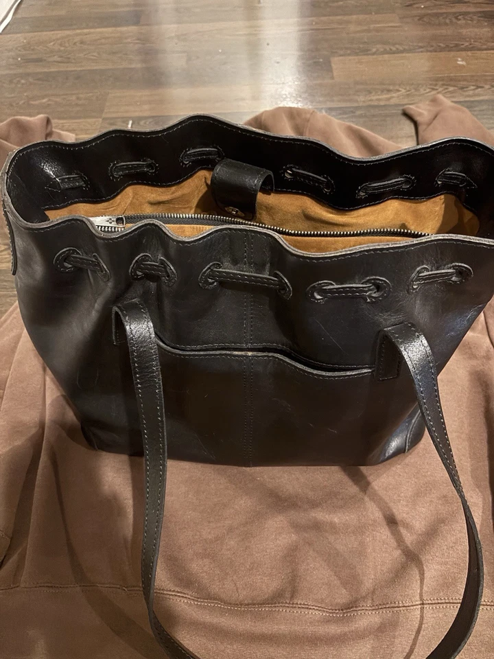 Cartera de Mano Patricia Nash Negra 10 Aniversario Cuero con Cordón Foto 2 de 4