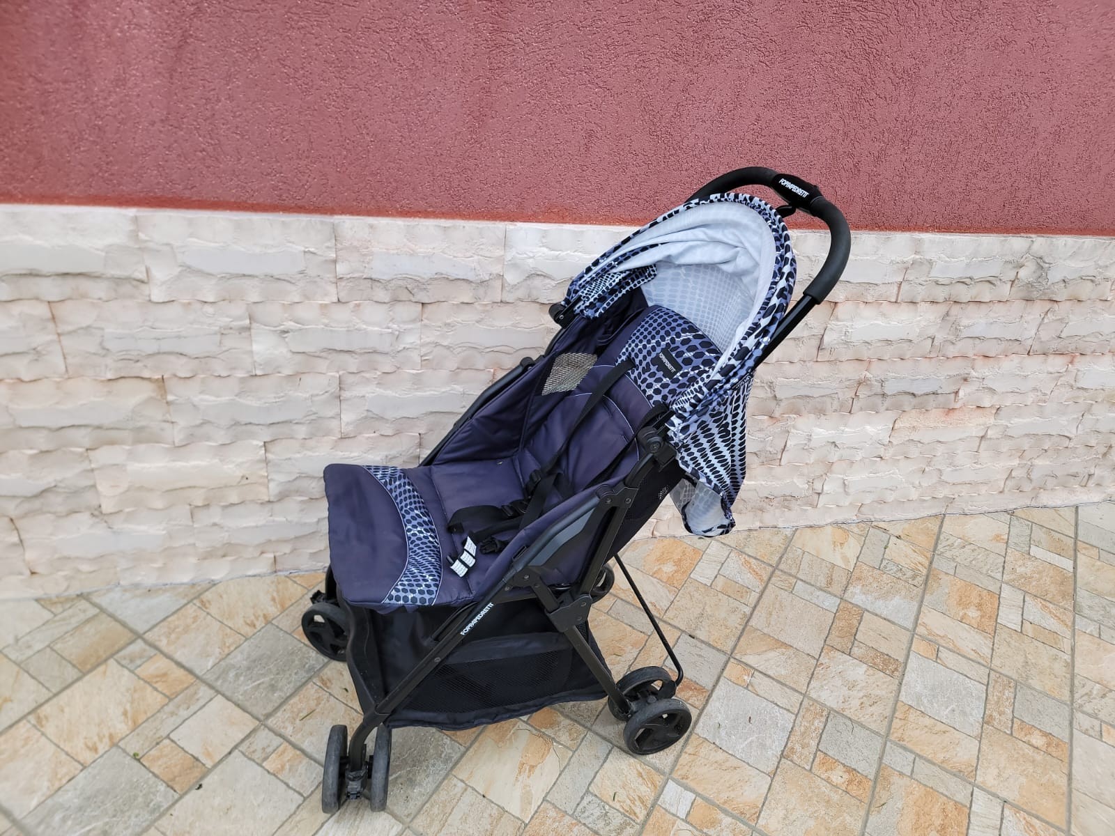 Passeggino Foppapedretti Leggero e Compatto Blu