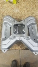 studebaker intake manifold fits all V8 except R3 Engines