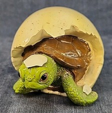 Baby Sea Turtle Hatching From Cracked Egg Figurine Sculpture Vintage Kitch u-11B