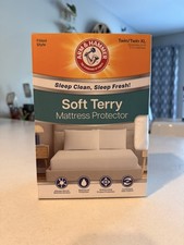Arm Hammer Twin/Twin XL Soft Terry Mattress Protector