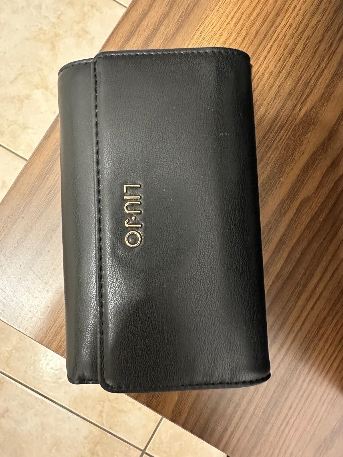 Valentino Borsa da donna in pelle nera tinta unita con logo oro + portafoglio