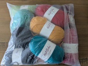 New KNIT PICKS Hue Shift Afghan 50" Square Throw Rainbow Pattern 994112 Blanket