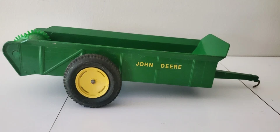 Esparcidor de estiércol Ertl John Deere modelo 44 en caja 1/16 Foto 2 de 4