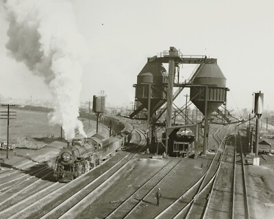 Illinois Central, Jackson Mississippi yard Dating 1930-1940 5 x 7 Photo